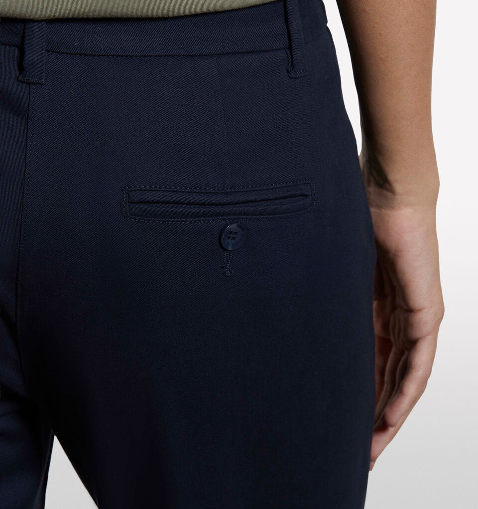 Dark blue slim fit chinos - women's chino trousers - Dark Blue | Sisley image number 4